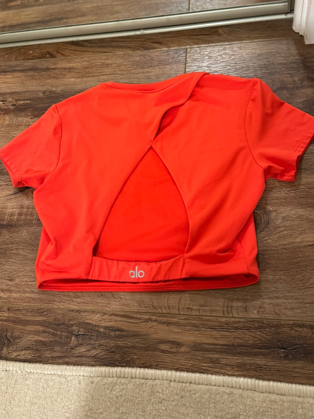 ALO Yoga Red Skirt and Top Set - Picture 6 of 8